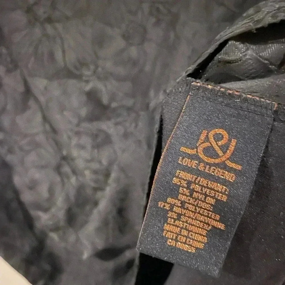 Love & Legend Floral Shirt Black Size 2X - Picture 4 of 8